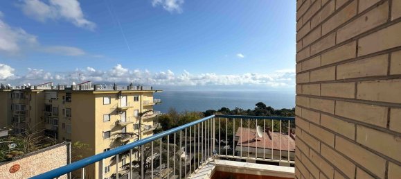 5 rooms Apartment in Naples, Italy No. 196422 3