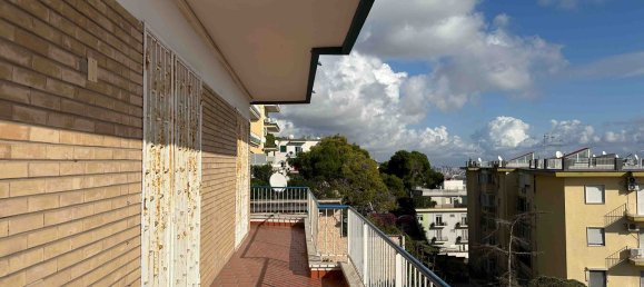 5 rooms Apartment in Naples, Italy No. 196422 6