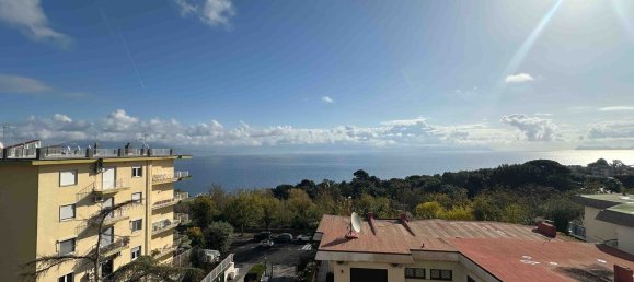 5 rooms Apartment in Naples, Italy No. 196422 2