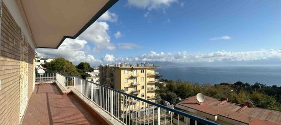5 rooms Apartment in Naples, Italy No. 196422 4