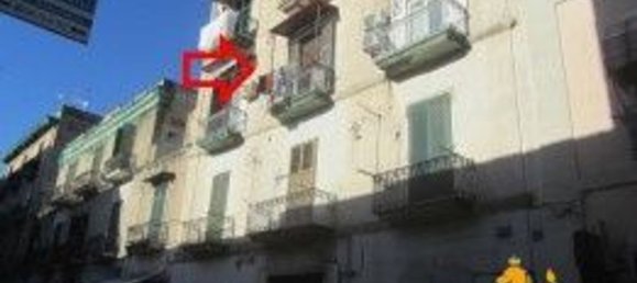 3 rooms Apartment in Naples, Italy No. 92623 3