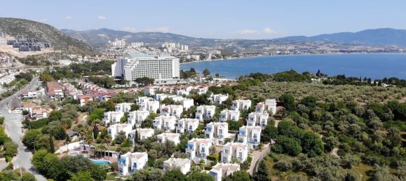 Villa 3+1 in Kusadasi, Turkey No. 16319 16