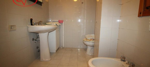 4غرفة شقة في San Giovanni Valdarno, Italy رقم 234249 16