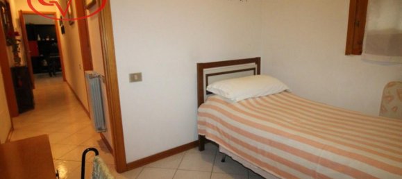 4غرفة شقة في San Giovanni Valdarno, Italy رقم 234249 14