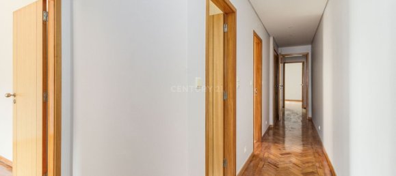 1030m² Building in Lisbon, Portugal No. 122213 42