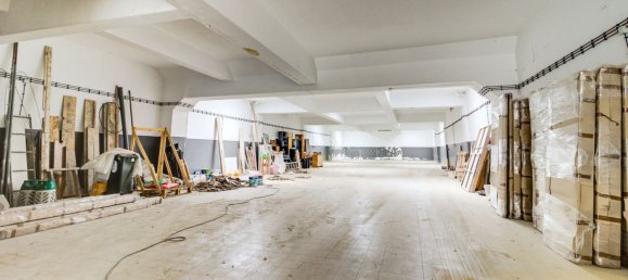 1030m² Building in Lisbon, Portugal No. 122213 33