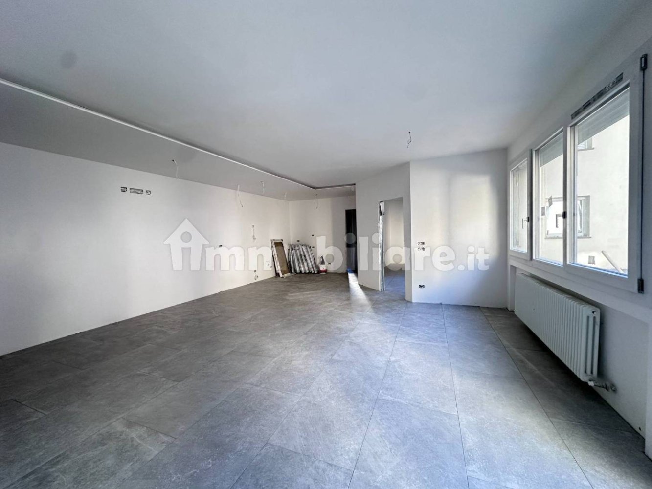 Apartamento de 3 dormitorios en Mezzolombardo, Italy No. 124163