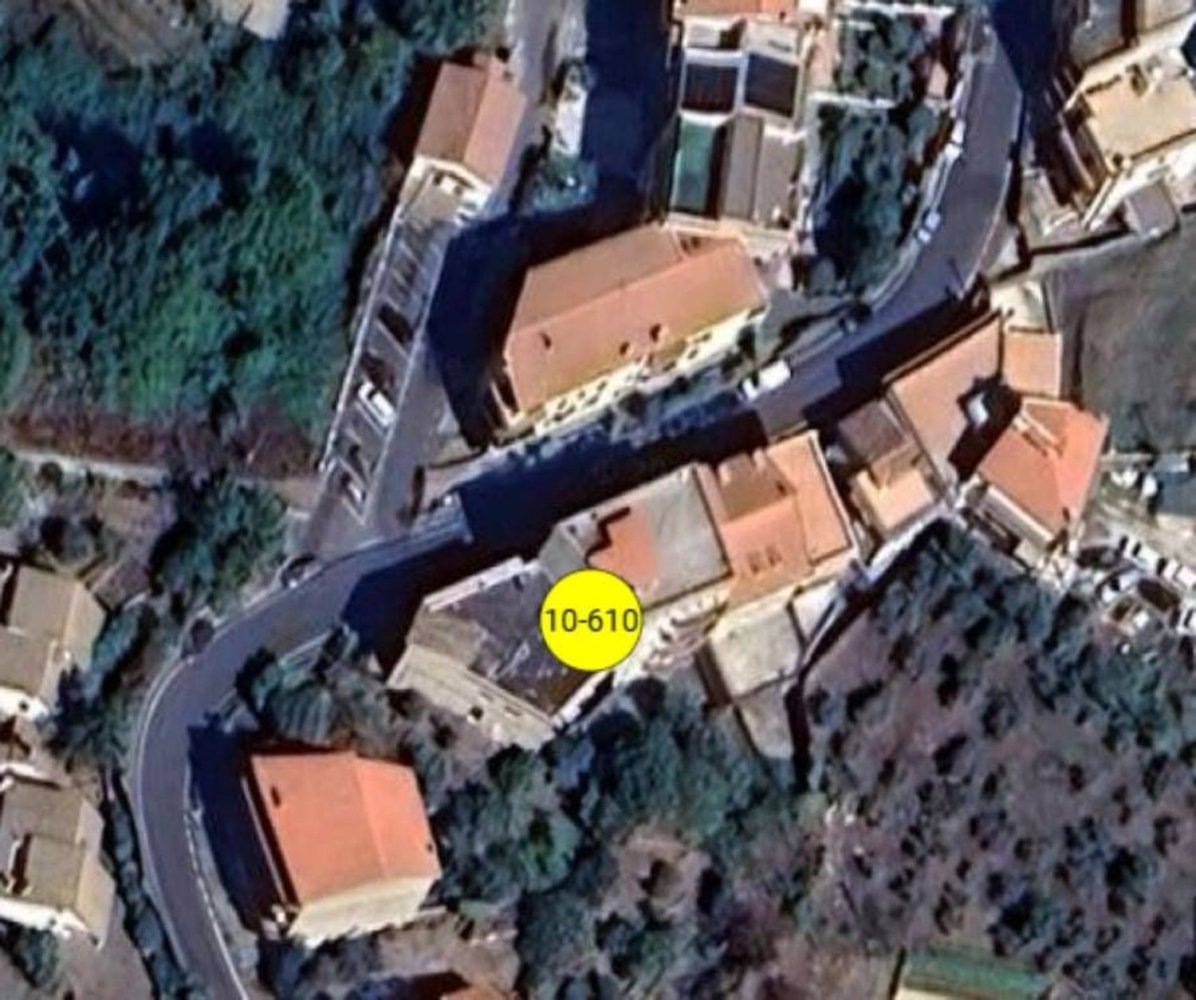 3 rooms Apartment in Cerreto Laziale, Italy No. 202429