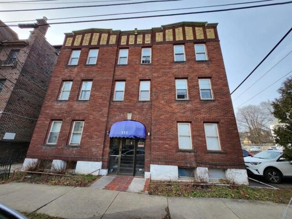 18 bedrooms House in Binghamton, USA No. 398289