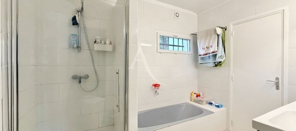 3 bedrooms House in Creteil, France No. 148829 10