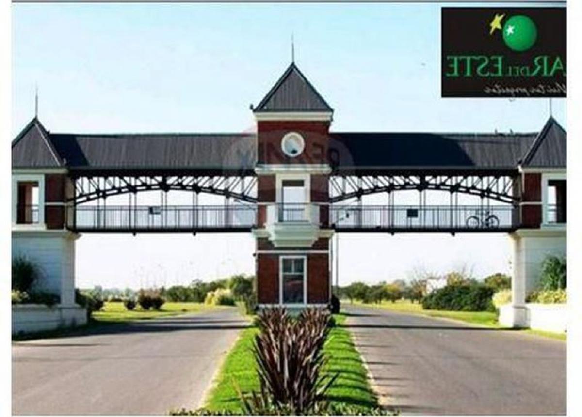  Land in Pilar, Argentina No. 48533