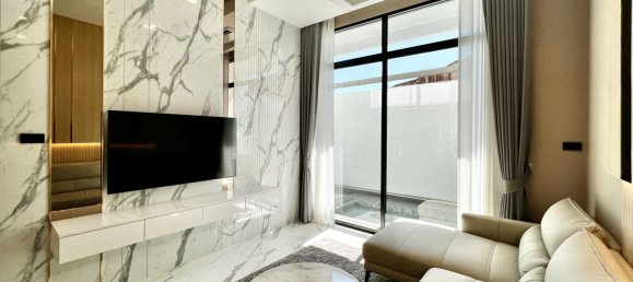 4 bedrooms House in Pattaya, Thailand No. 26559 15