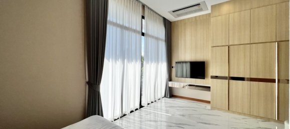 4 bedrooms House in Pattaya, Thailand No. 26559 24