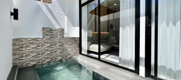 4 bedrooms House in Pattaya, Thailand No. 26559 9