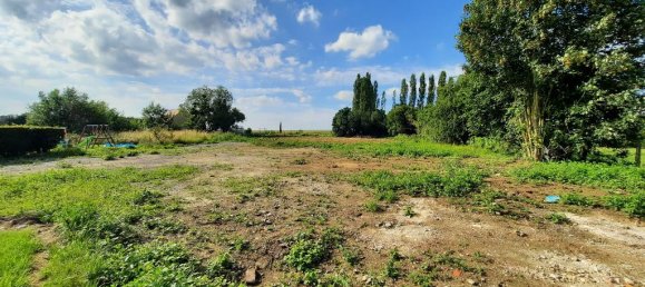 Grundstück in La Fere, France 2583m², Nr. 95295 3