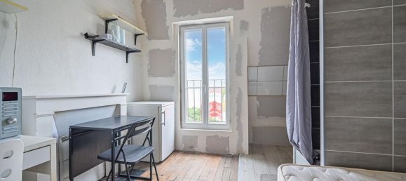 Studio in Paris, France No. 363273 2