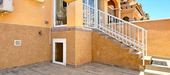 Таунхаус с 3 спальнями в Аликанте, Испания № 190755 6