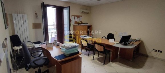 6 rooms House in Paternò, Italy No. 109373 9