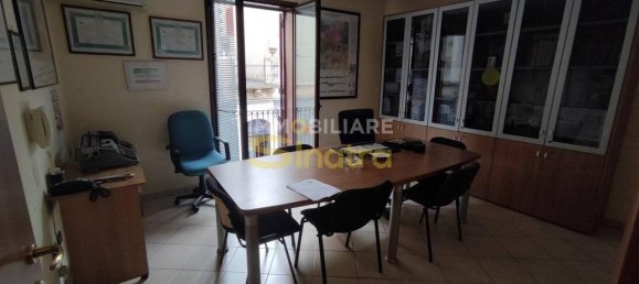 6 rooms House in Paternò, Italy No. 109373 15