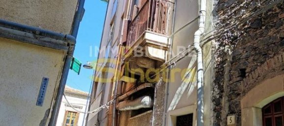 6 rooms House in Paternò, Italy No. 109373 35