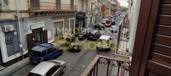 6 rooms House in Paternò, Italy No. 109373 5
