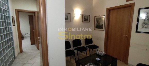 6 rooms House in Paternò, Italy No. 109373 8