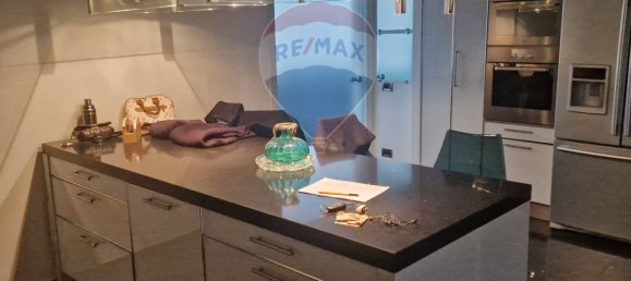 2 chambres Appartement à Palermo, Italy No. 169693 3