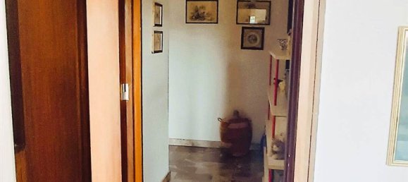 4 rooms Apartment in Pellezzano, Italy No. 290452 7