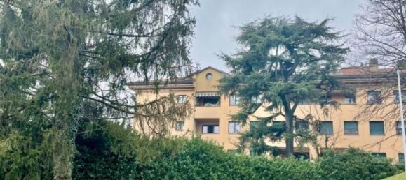 Квартира с 5 комнатами в Лезмо, Италия № 167598 40