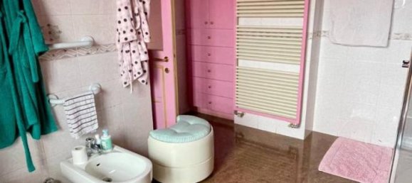 Квартира с 5 комнатами в Лезмо, Италия № 167598 22