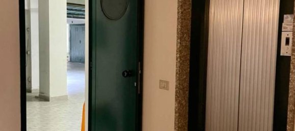 Квартира с 5 комнатами в Лезмо, Италия № 167598 34