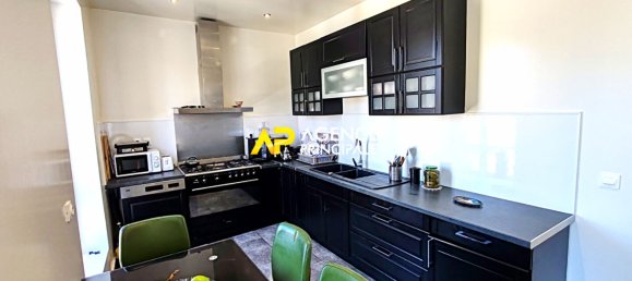 3 Schlafzimmer Wohnung in Argenteuil, France, Nr. 146356 4