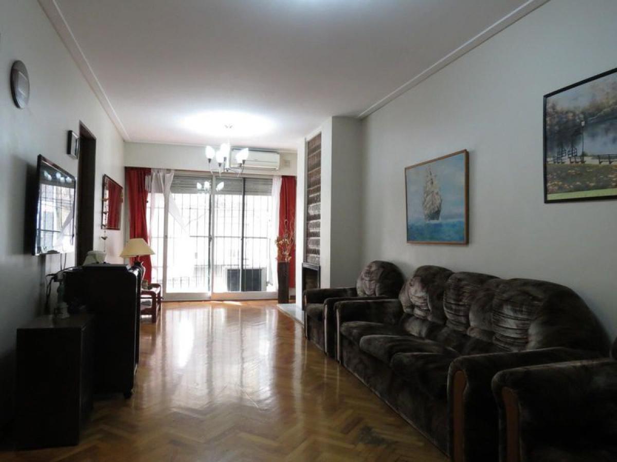 4 bedrooms Apartment in Buenos Aires, Argentina No. 76773