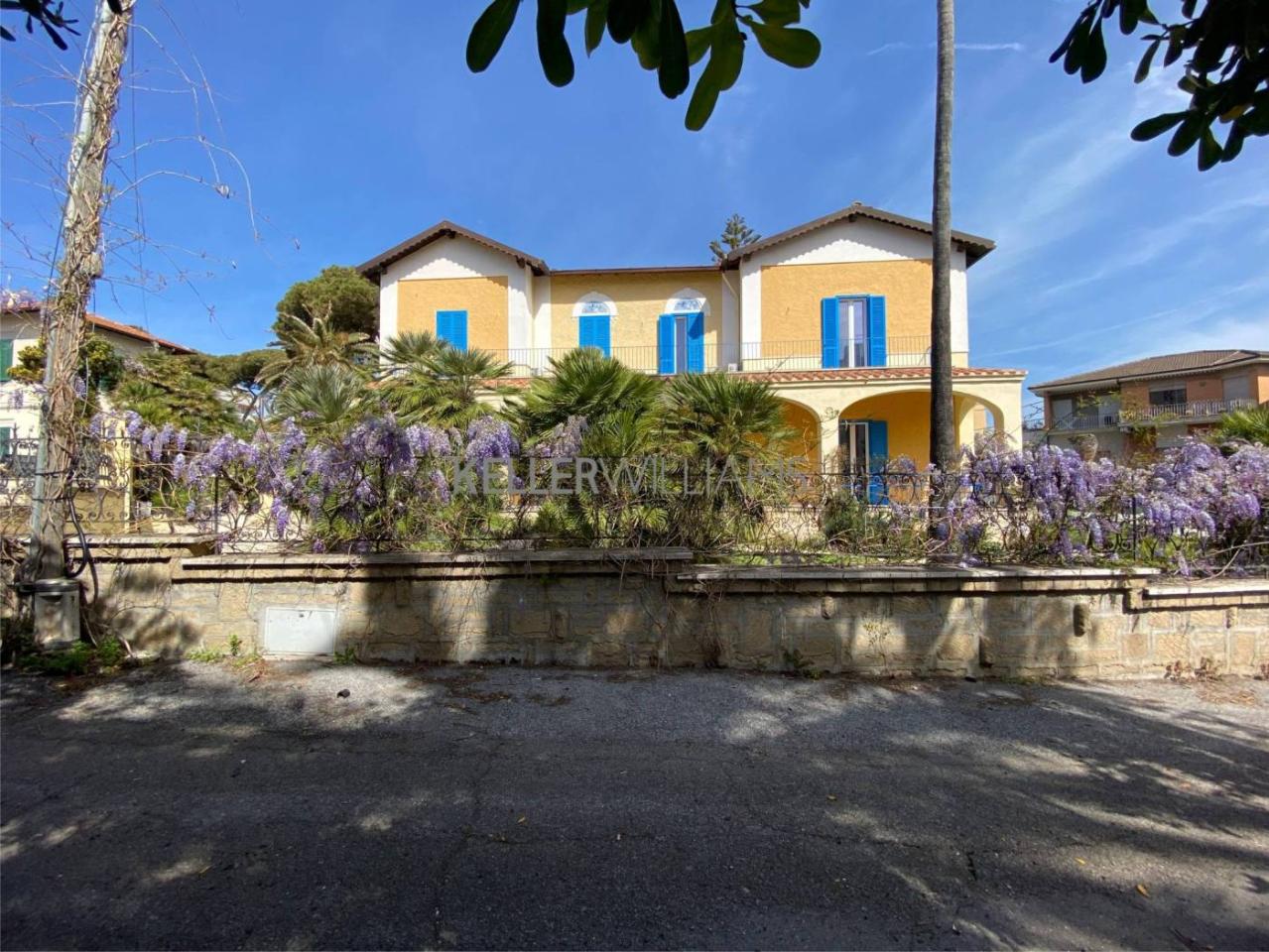 10-salle Villa à Santa Marinella, Italy No. 150356