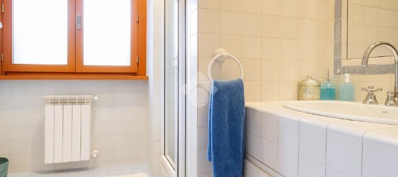 Вилла с 5 спальнями в Анцио, Италия № 381025 17