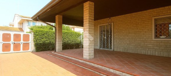 Вилла с 5 спальнями в Анцио, Италия № 381025 26