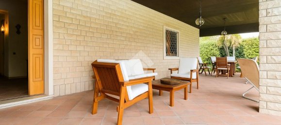 Вилла с 5 спальнями в Анцио, Италия № 381025 23