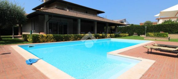 Вилла с 5 спальнями в Анцио, Италия № 381025 28