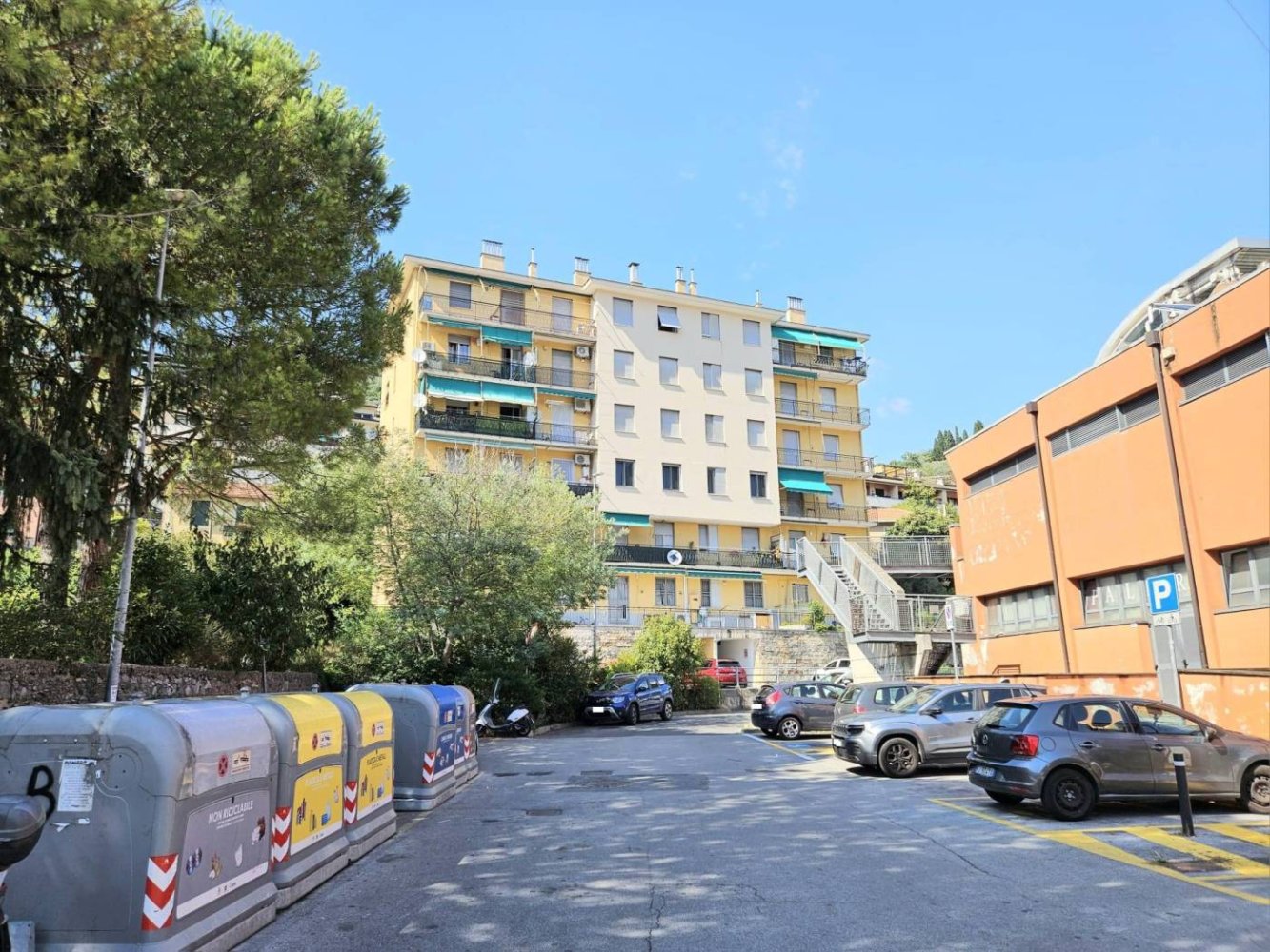 3 Schlafzimmer Wohnung in Genoa, Italy, Nr. 278329