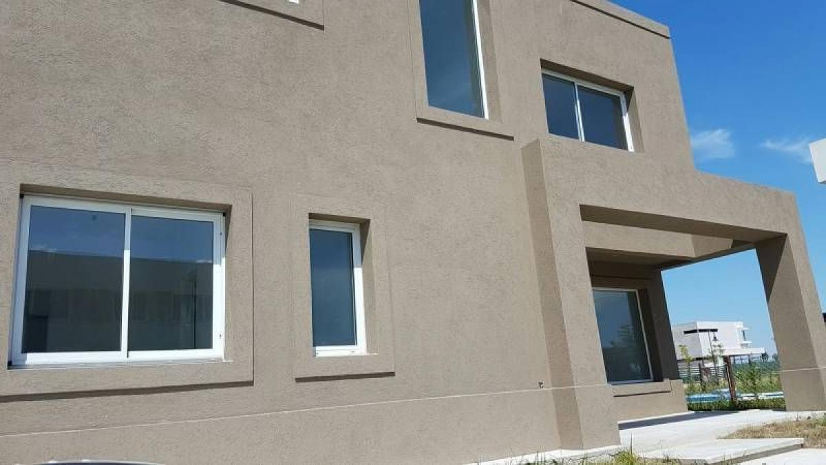 3 bedrooms House in Tigre, Argentina No. 58199