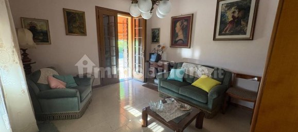 1 bedroom House in Gualtieri, Italy No. 273896 4