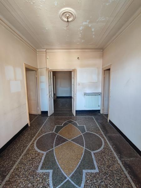 Apartamento de 7 habitaciónes en Genoa, Italy No. 233881