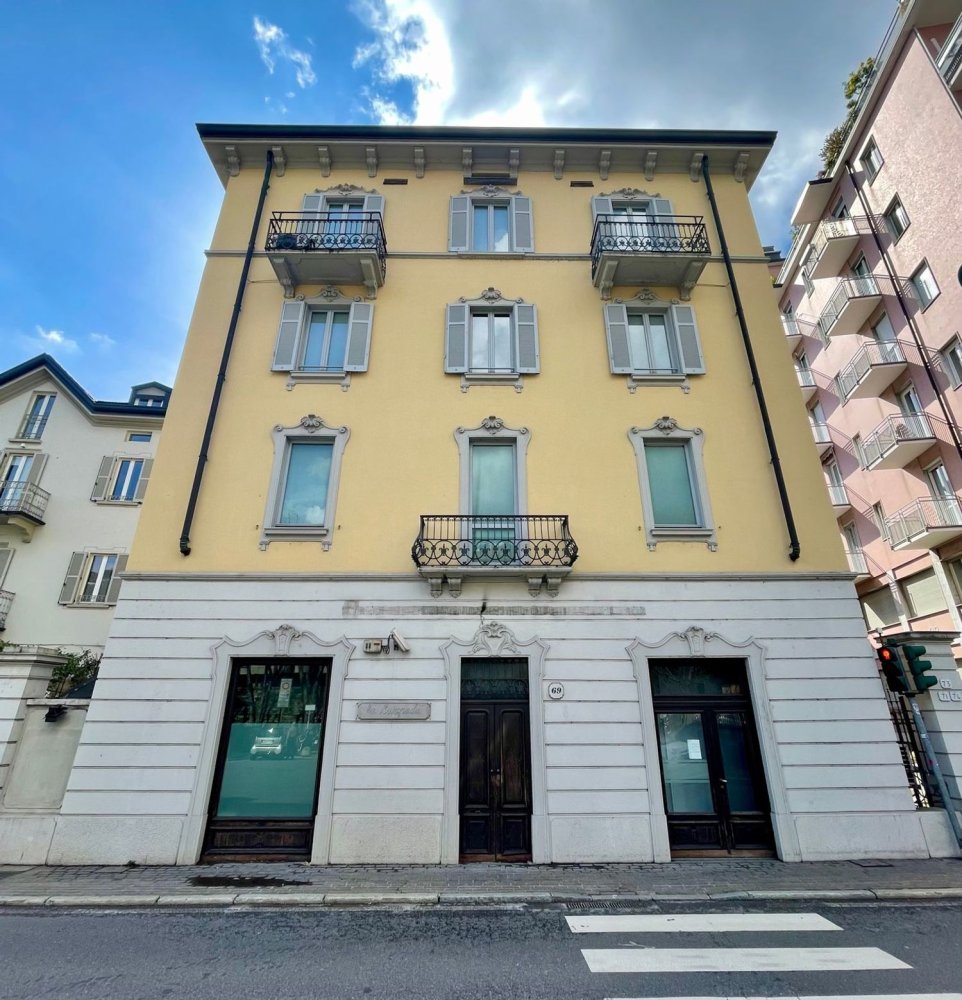 25-salle Maison à Como, Italy No. 42578