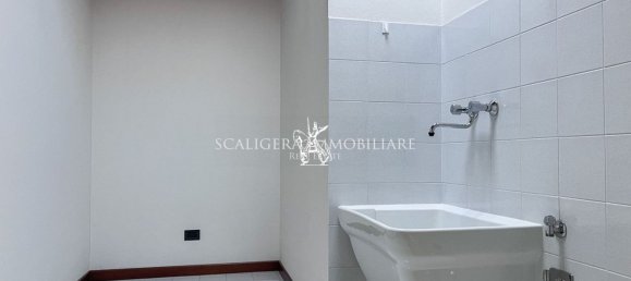 4 bedrooms Duplex in Verona, Italy No. 358976 3