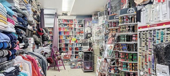 Propriété commerciale à Seine-Maritime, France 356m² No. 360455 4