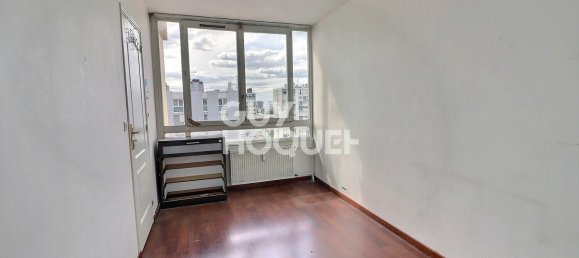 Apartamento de 1 dormitorio en Aubervilliers, France No. 185171 2