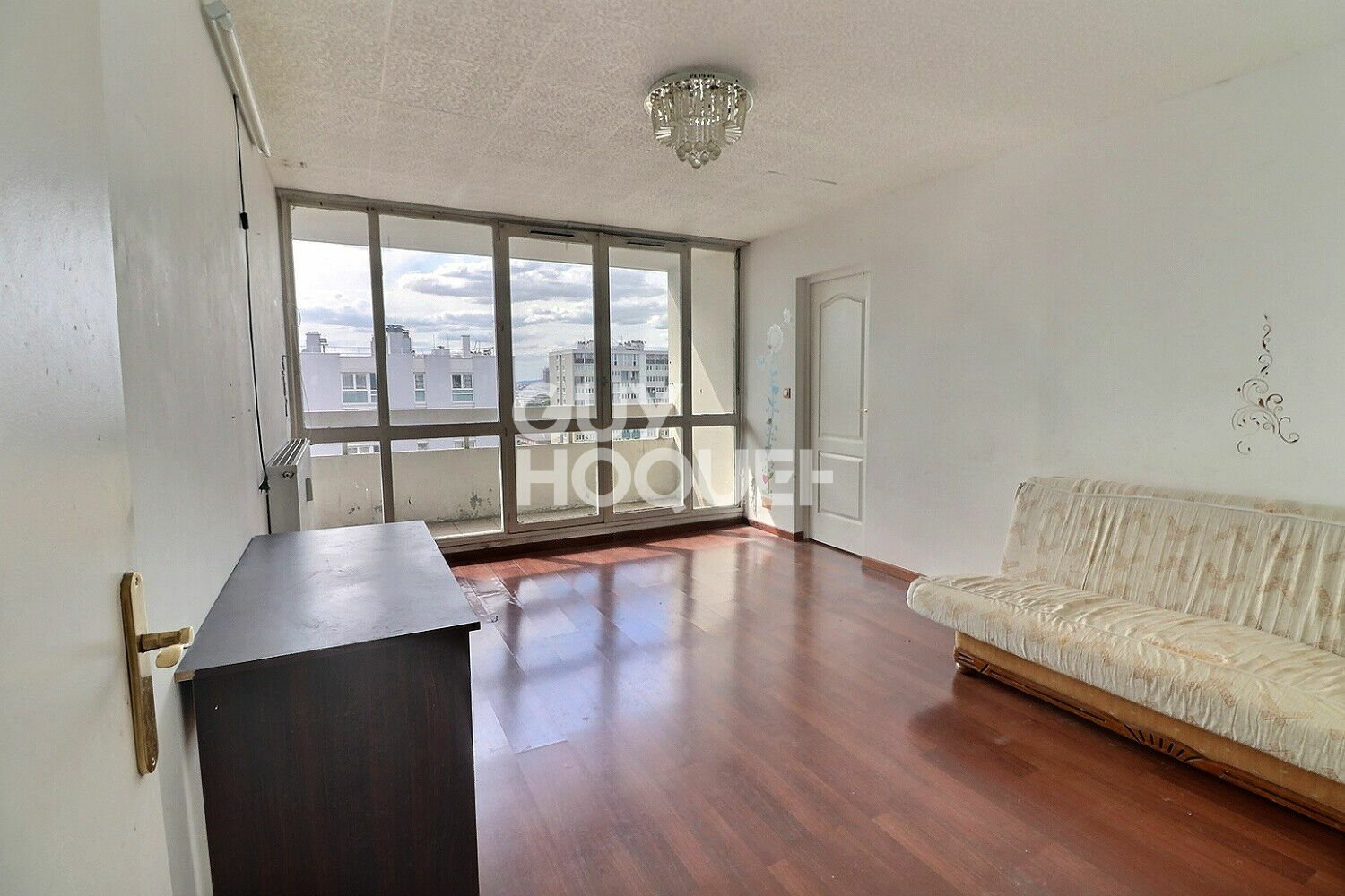 Apartamento de 1 dormitorio en Aubervilliers, France No. 185171