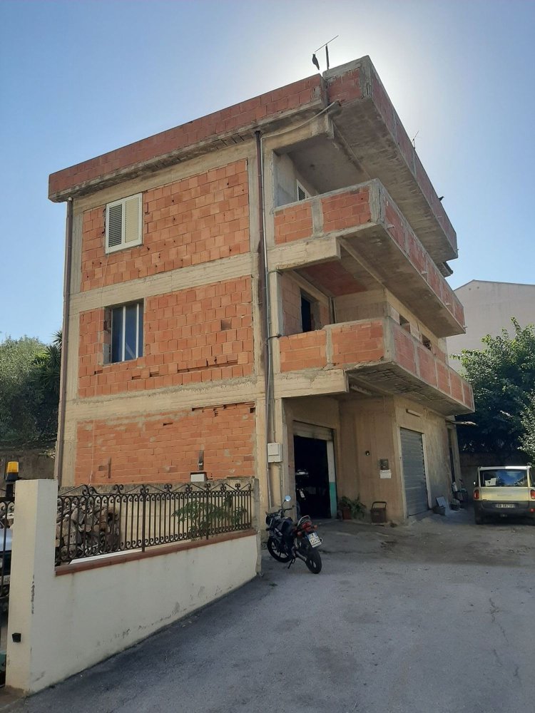 10-Zimmer Wohnung in Patti, Italy, Nr. 170891