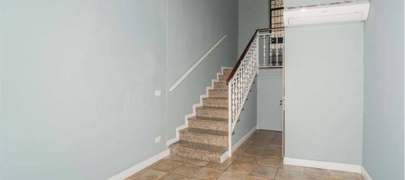 5 rooms Commercial property in Novara, Italy No. 215654 6