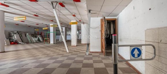 253m² Commercial property in Granada, Spain No. 180705 17